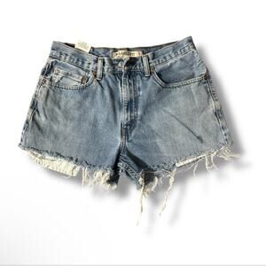 Levis 550 Relaxed Fit Cut Off Denim Shorts Blue Womens Size 30 Biker Bohemian